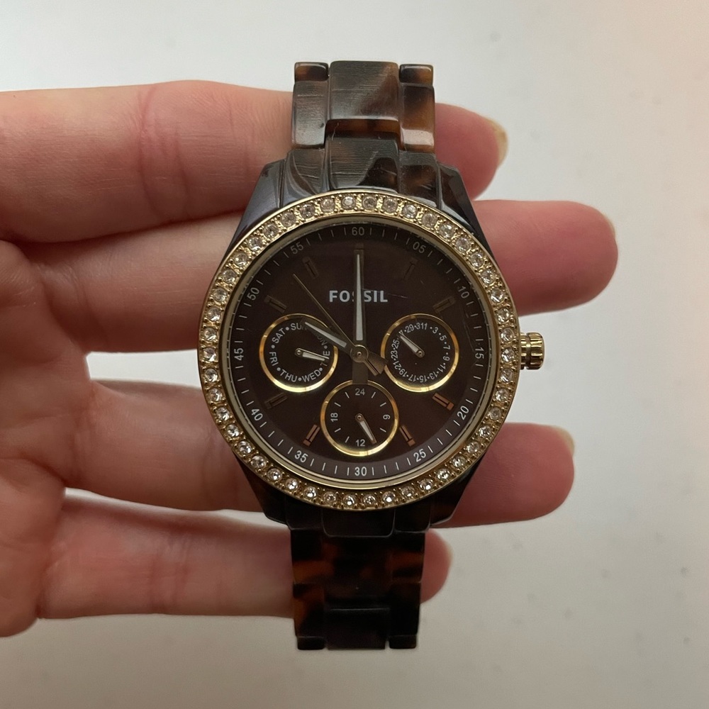 Women’s Tortoise Shell Fossil Watch - image 1